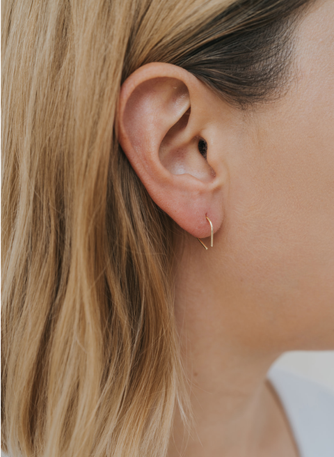 Minimalist - Horseshoe - Earring