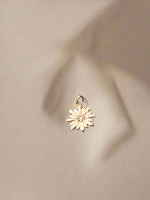 Daisy Charm