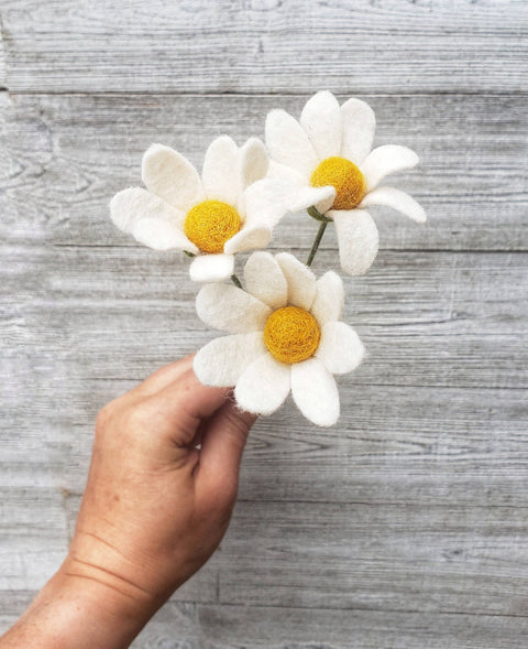 Felt Button Daisies