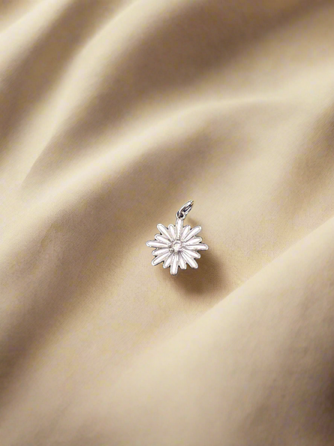 Daisy Charm