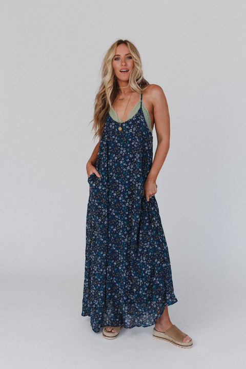 Oasis Pocket Maxi Dress - Navy Floral